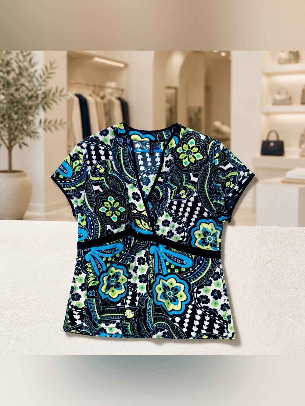 Susan Lawrence Woman 1x Polyester Spandex Blend Modern Print Blouse